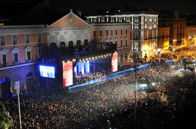 Bari, la festa in piazza 
Botto, 13 feriti: 5 gravi