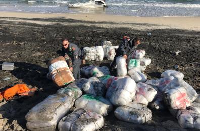 Gommone alla deriva, Gdf
sequestra 7,6 quintali di droga