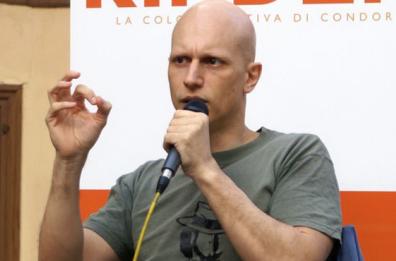 Molfetta, Giorgio Vasta alla libreria «Il Ghigno»