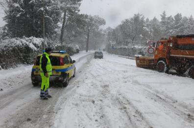 Si avventurano sulla Murgia
salvati quattro escursionisti