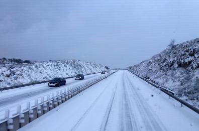 Lecce, strade bloccate e torna
Rinviate elezioni alla Provincia