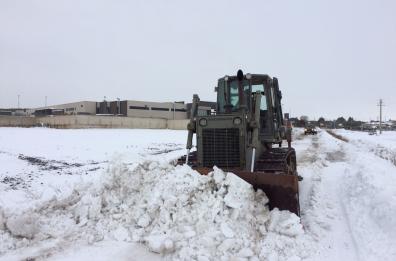 Santeramo, l'Esercito manda i cingolati contro la neve
