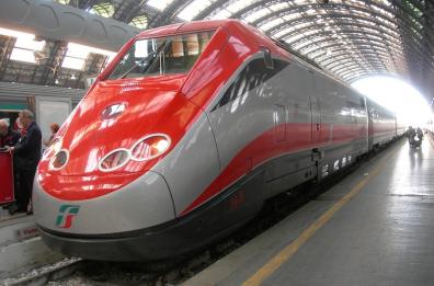 Trasporti, cambia l'orario del regionale Taranto-Bari per garantire coincidenza con Frecciarossa 