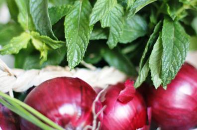 Siamo ciò che mangiamo
allora scegliamo con cura ogni giorno
gli alimenti da usare