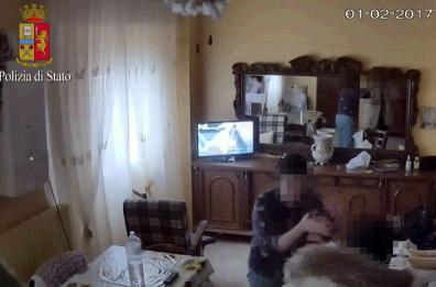 San Severo, picchia e maltratta
fratello disabile: la casa degli orrori