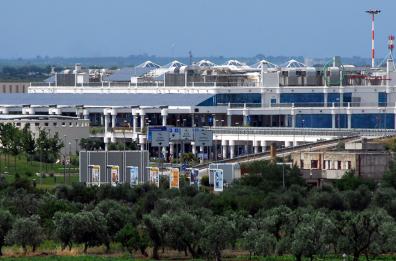Da Bari a Venezia: volo salva-vita per una 42enne in gravi condizioni