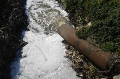 Torrente Jesce, assoluto
divieto di uso delle acque