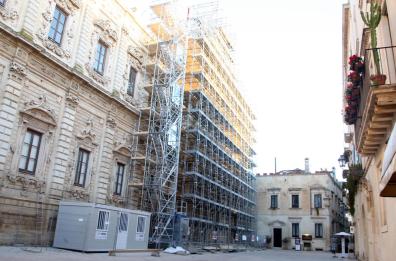 Lecce, ingabbiata Santa Croce
due anni i lavori di restauro