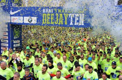Torna a Bari anche nel 2024 la corsa «Deejay ten»