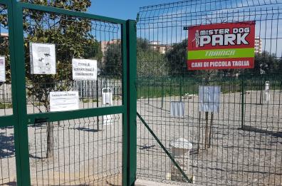 Bari, privato chiude parco
per i cani: «Padroni incivili»