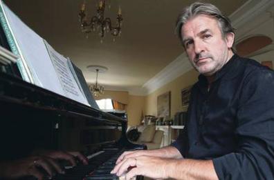 Bari, Barry Douglas allo Showville