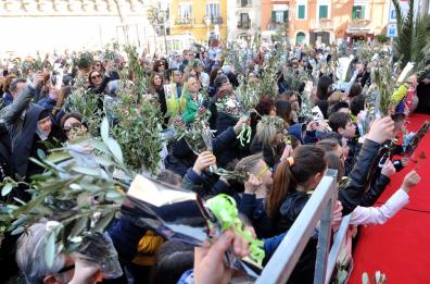 Bari, bimbi in prima fila
alla Benedizione delle Palme