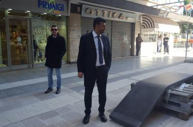 Bari, ecco la panchina a forma di tasto di pianoforte
