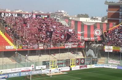 Foggia prepara la festa
«Manca solo un punto»