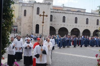 L'antica messa rivive
nella Basilica di San Nicola