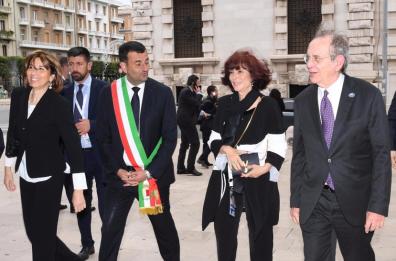 Bari al centro del mondo 
 Padoan: abbiamo voluto il G7 al Sud
