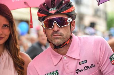 Giro, ad Alberobello vince Ewan
 Jungels conserva la maglia rosa