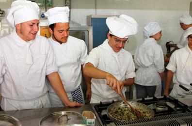 «Mordi la Puglia», si fa realtà il pensiero gastronomico del web