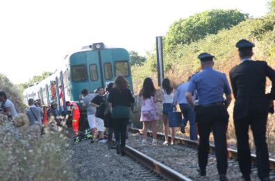 Scontro fra due treni: tragedia sfiorata