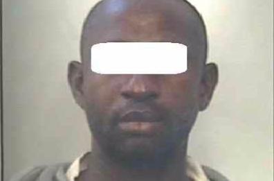 Foggia, sfruttamento nei campi
arrestato caporale maliano