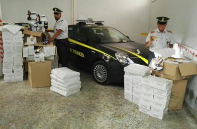 Scarpe con marchi fasulli
denunciati 4 imprenditori