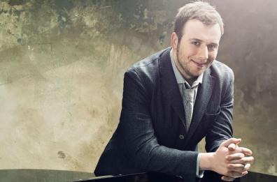 Incontri d'Autore, venerdì 7 luglio Raphael Gualazzi a Bari