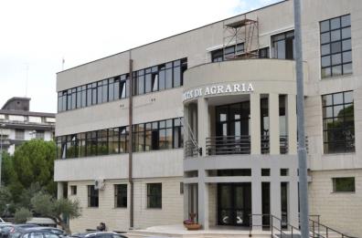 Furto-sabotaggio ad Agraria
i danni sono ingenti