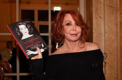 Bitonto, Marina Ripa di Meana presenta il suo libro