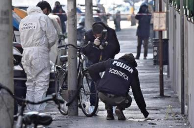 Firenze, bomba di Capodanno
fermato gruppo anarchico
un arresto anche a Lecce