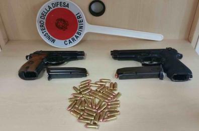 Cerignola, trovate due pistole
e i boss si danno alla macchia