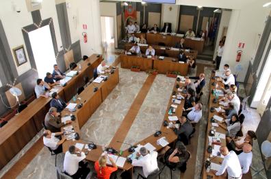Taranto, il caso porticciolo e pineta oggi va in Consiglio 