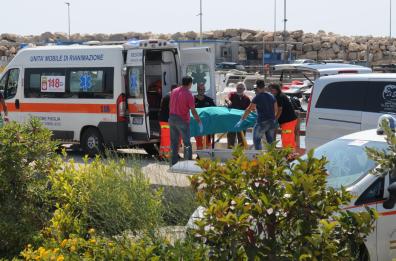 Un sub ed un anziano
muoiono in mare per malori