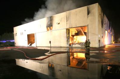 Incendio distrugge 
capannone  a Tito Scalo
