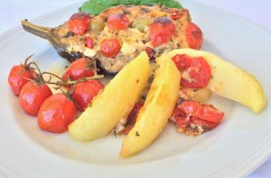 Melanzane ripiene
con patate al forno