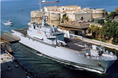 Il ministro Pinotti a Taranto
per cambio commander Sophia