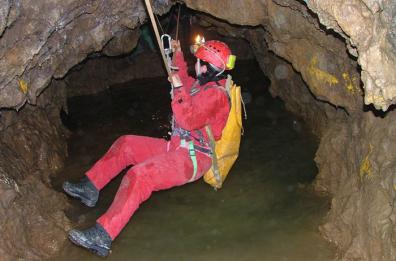 Speleologo foggiano
precipita da cordata
per una fune spezzata