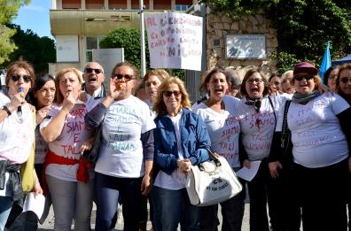 Bari, dipendenti clinica S. Maria in agitazione: «Salvateci dal licenziamento»