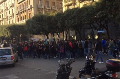 Scuola Puglia, proteste 
su alternanza: mille in corteo
