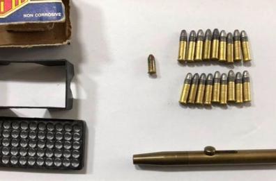 Cisternino, arrestato 60enne
aveva in casa una penna-pistola