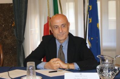 Minniti: la sinistra nelle periferie coniughi sicurezza e integrazione
