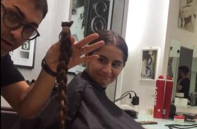 Barletta, si taglia la «coda» 
di 38 cm e la dona a chi soffre