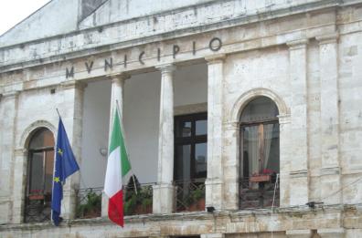 Conversano, corsa tra ex compagni di scuola: Loiacono sfida Lovascio 
