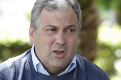 Fuoco ai teloni nei suoi campi: nel mirino l'assessore regionale Stea