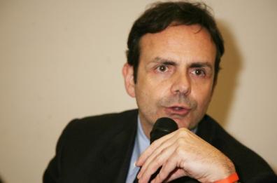 Governatore del Molise
indagato per calunnia a Bari