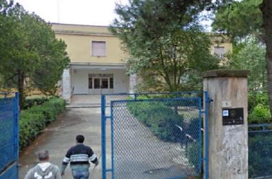 Latiano, sventato assalto
in scuola: bloccati 3 ragazzi