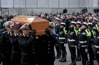 Bari, i funerali del comandante dei vigili, Marzulli