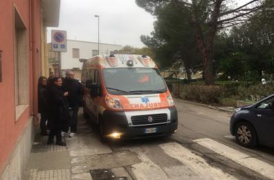 Trepuzzi, vestiti da meccanici
rapinano ufficio postale