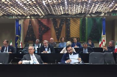 Regione, Abaterusso (Leu) Paperone
 dei consiglieri: sfiora i 400mila €
