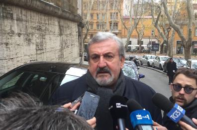 Pd, Emiliano vuole la segreteria
Incompatibilità, verdetto ad aprile