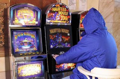 Gioco d'azzardo, da Trani un progetto di recupero per chi è finito nel tunnel